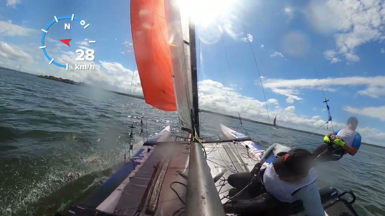 Nacra 17 - C-boarder in 10kts