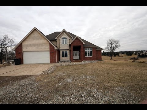 1026 Deer Valley Dr, Manchester, MI home video tour