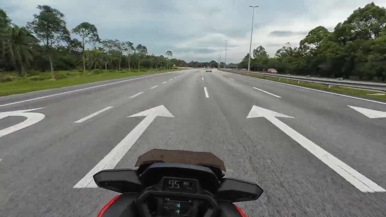 Xmax | Salak Tinggi ke Terminal kargo KLIA