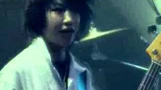 90年代のガールズバンド。邦楽の人気バンド