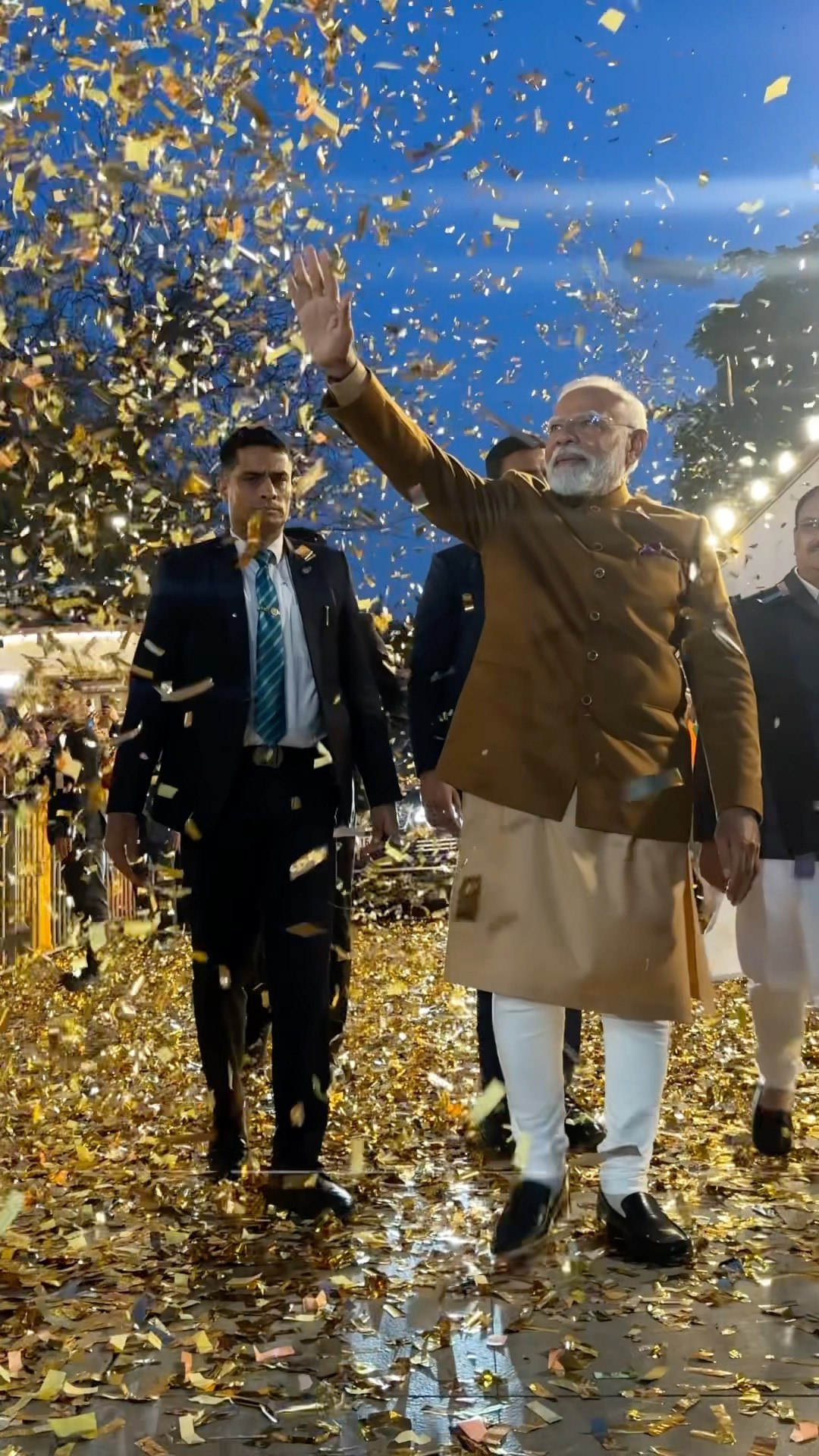 Delhi stands with BJP