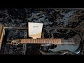 How to play with your guitar correctly