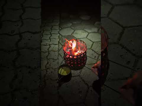 X-Fire 19 brennt auch Zuhause xfire survival outdoor camping bushcraft lagerfeuer hobo