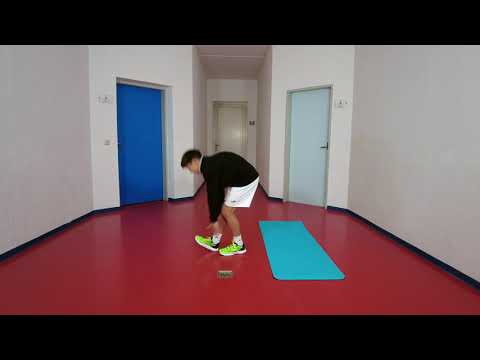 Hamstring Swipes - Dynamisches dehnen der Beinrückseite