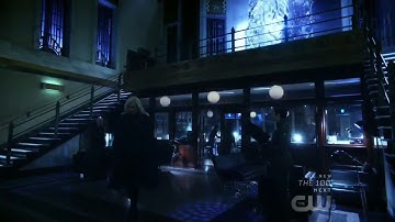 The Flash 4x20 | Gypsy Breaks Up With Cisco