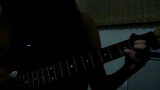 Uma musica tocada com uma guitarra desafinada, voz horrivel, de pijama... mas feita com muito amor