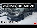 Tesla sin cadenas ni ruedas de invierno en la nieve. Parte 1.