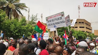 Des Burkinabè manifestent devant la représentation de l'ONU à Ouagadougou
