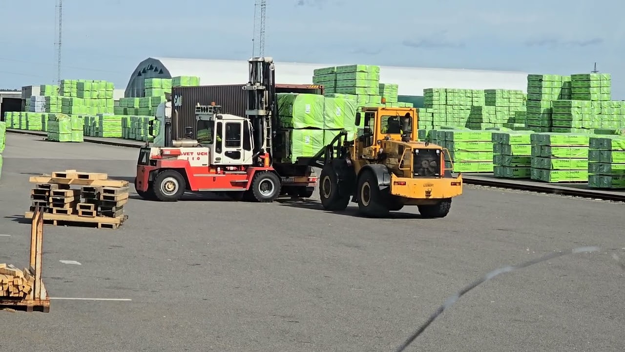 Göteborg Väröbacka T/R inklusive containerlastning.
