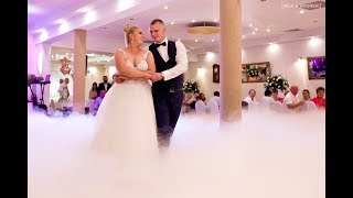 Pł Zapatrzeni W Siebie, Tańczą W Ciężkim Dymie