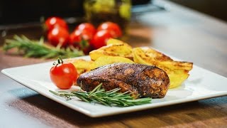 Куриное филе в бальзамическом соусе с запечённым картофелем Куриное филе в бальзамическом соусе с запечённым картофелем