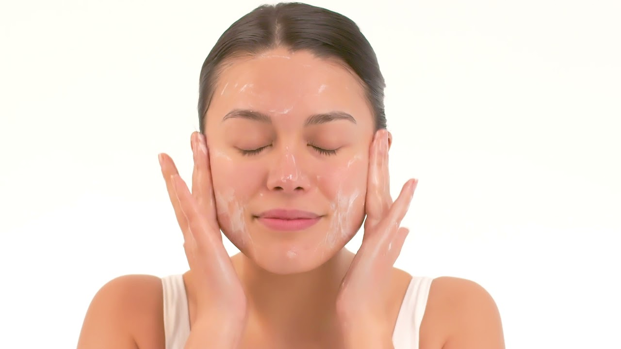 video BIODERMA Sébium Gel moussant actif