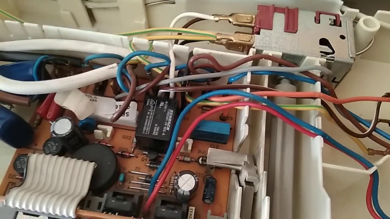 Ремонт платы управления холодильника Electrolux ERB4109 - YouTube