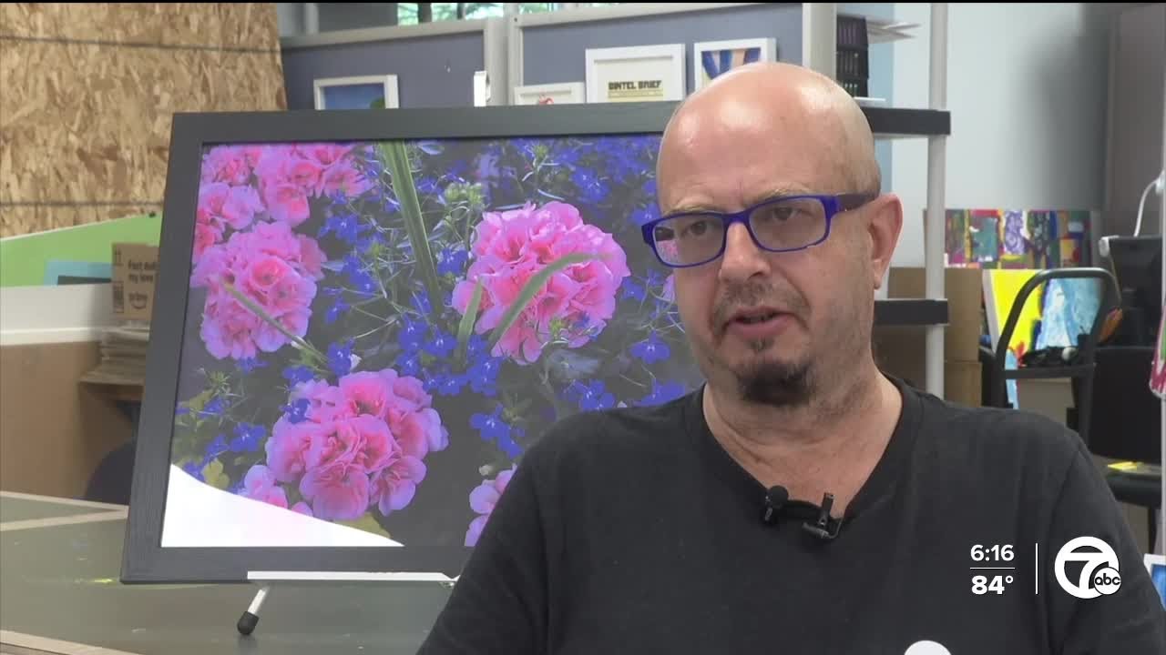 Photographer with mental health challenges finds purpose through art