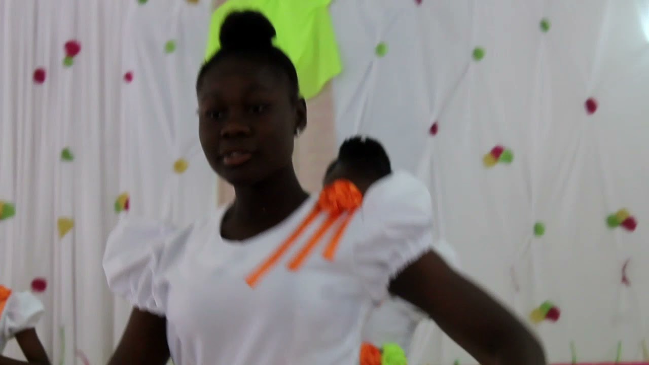 SPECTACLE DE GRATITUDE, AU COMPLEXE EDUCATIF JESUS BON PASTEUR (SOEURS SALÉSIENNES), MEYER, CX-BQTS