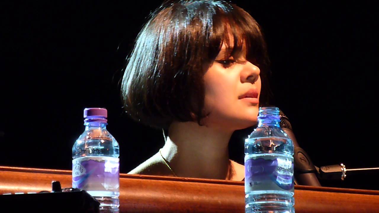 Bat For Lashes 'Travelling Woman' The Portsmouth Pyramids 3 Nov 12