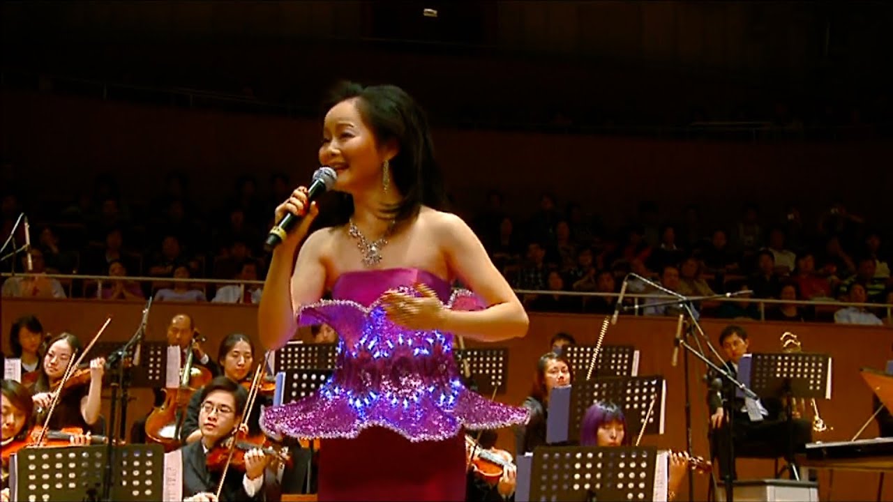 月亮代表我的心，甜蜜蜜。。。。