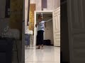 هاذي الي تقول باي باي