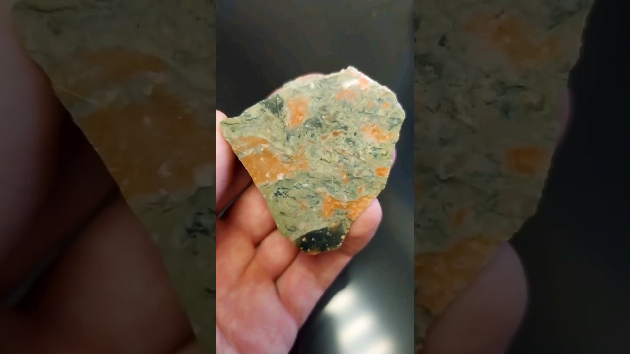 Унакит полированный срез. Россия 