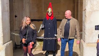 Kings Guard smiles when Girlfriend visits him on duty at horse guards. by TheoryGlobe 6,179 views 2 weeks ago 1 minute, 29 seconds