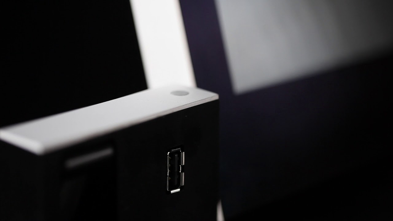 Arthur Holm DB2Share- The secure and retractable monitor solution to share contents