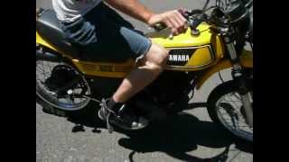 1977 400cc Yamaha 2 stroke dirt bike/enduro