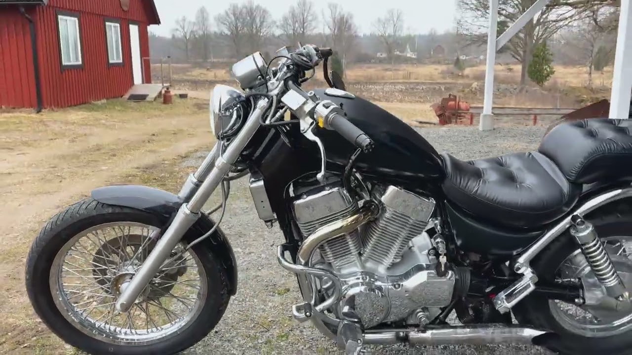 Motorcykel  SUZUKI VS 1400 GLP