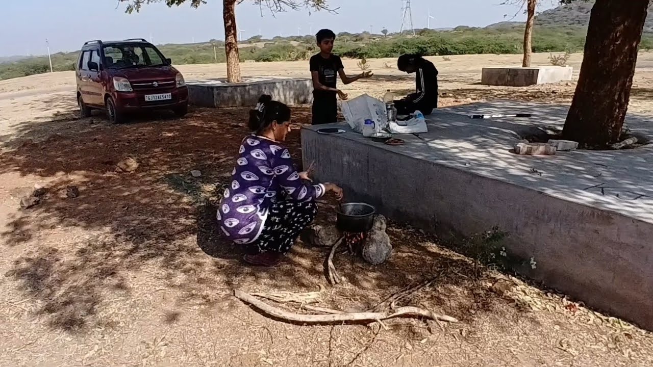 आज हम गए थे पिकनिक मनाने | 