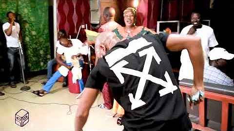 Sulaimon Adio Atawewe - Masquerade dance