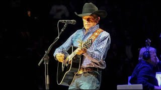 Video thumbnail of "George Strait - Amarillo by Morning (Legendado)"