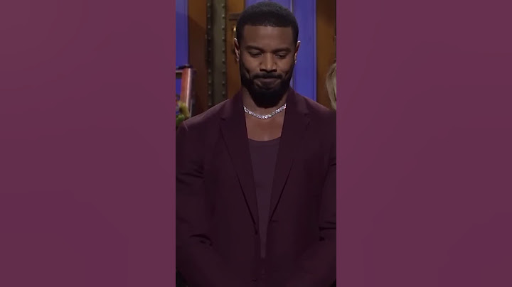 Chloe Fineman flirts with Michael B Jordan on SNL #shorts