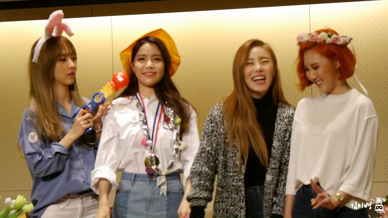 160306 마마무 광화문 팬싸인회 포토타임 by 김이병 MAMAMOO Autograph Event Phototime at Gwanghwamun Gate by SoldierMoo