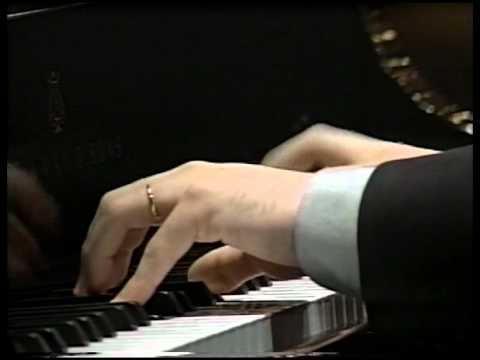 Antonio Pompa-Baldi plays Mozart Sonata K332