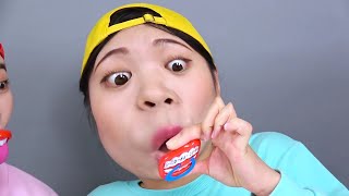 NIK-L-NIP Wax Bottle Mukbang  ll  DONA 도나 Parody Hey DONA