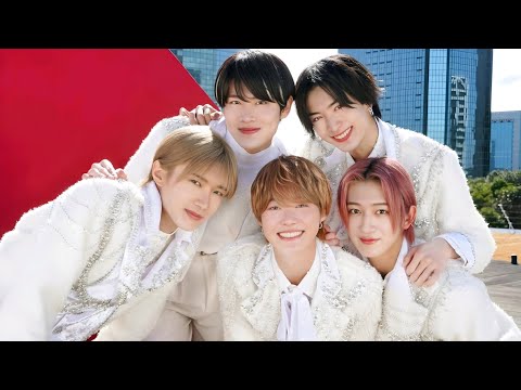 بنت قبيحه بتكره الرجاله الوسيمين وبتتنمر علي فرقه أيدول مشهورين لكن بيصدموها وبيقرروا يجبروها تحبهم 