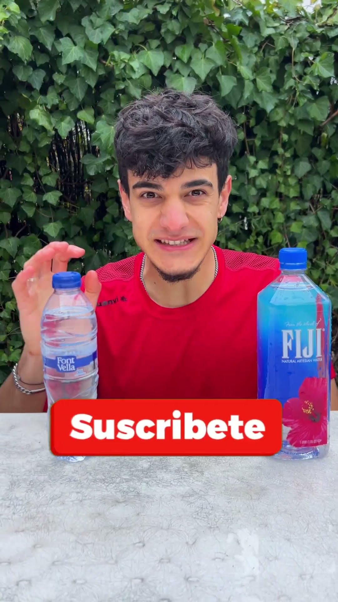 A Mi AMIGO le ENCANTA el AGUA FIJI (Le ENGAÑO)