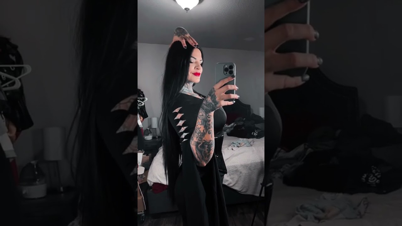 🖐️ #morticia #morticiaaddams #morticiacosplay #shortsfeed #shortsvideo #shorts