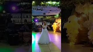 Песня глухонемой невесты для любимого. Очень душевно!!! Песня глухонемой невесты для любимого. Очень душевно!!!