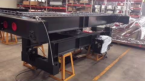 Upper rotating lifting mechanism