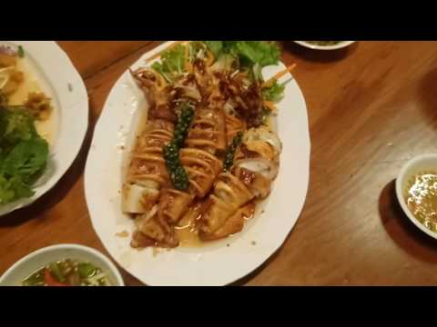 เจ๊จุก บางเสร่ มื้อค่ำอาหารทะเลสด ใกล้พัทยา/Pattaya Seafood Restaurant