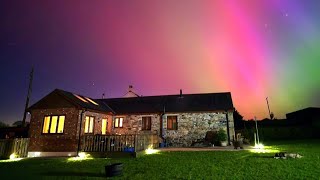 Husky Sleeps Through This Amazing Event! Northern Lights In Cornwall!