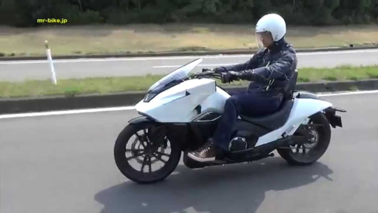 Honda Nm4 01 Road Test Web Mr Bike Youtube