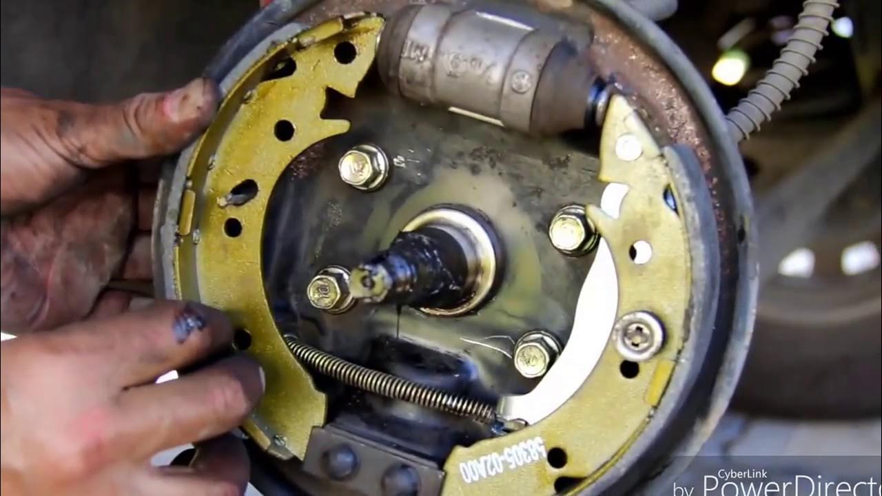 Cambio de balatas traseras atos - YouTube