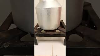 عملية بسترة الحليب ( غلي الحليب )
