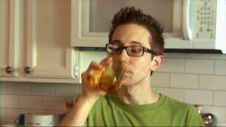Celebrity FourCorners Video Level 2 Unit 07 Profile