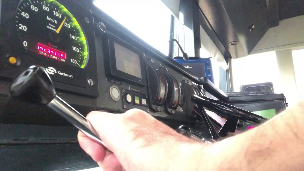 UT 470 renfe pupitre de conducción