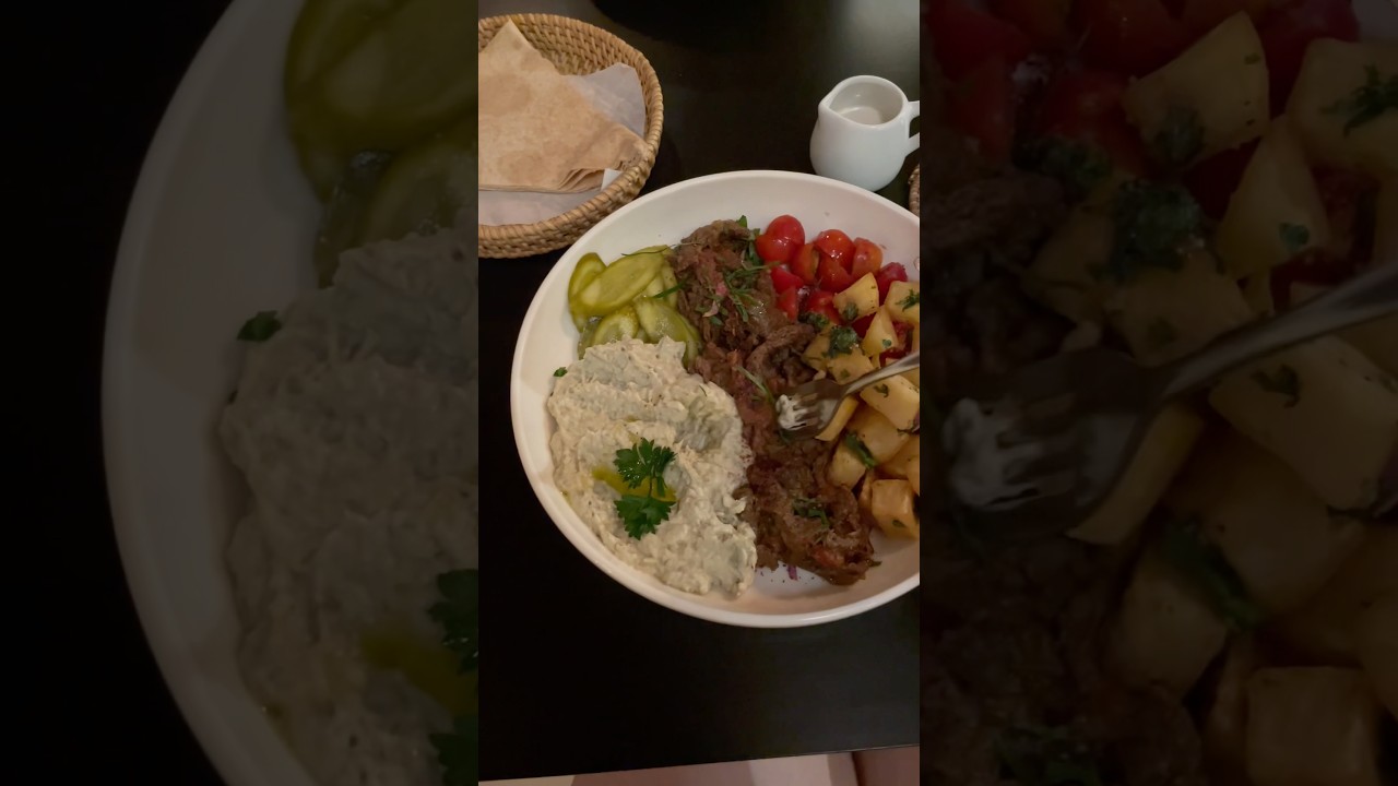 Travelog | Bali Day Two 🌺 | Tribal Coworking Hostel, Beef Shawarma, Smoothie Bowl