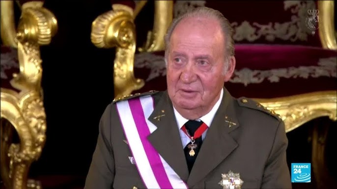 Former king Juan Carlos to leave Spain amid corruption probe - YouTube