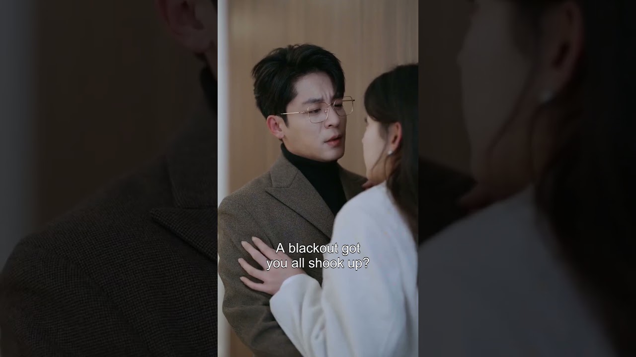 劉藍鴿&丁敬一主演：誰說閃婚沒真愛？她遇上了把她寵上天的男人！🔥《月光藏在他眼底》You Got Me Moonstruck#drama  #minidrama #精彩大陸短劇