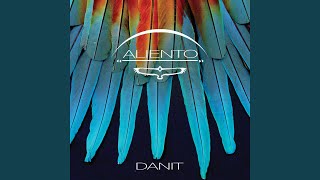 Video thumbnail of "Danit - Cuatro Vientos"